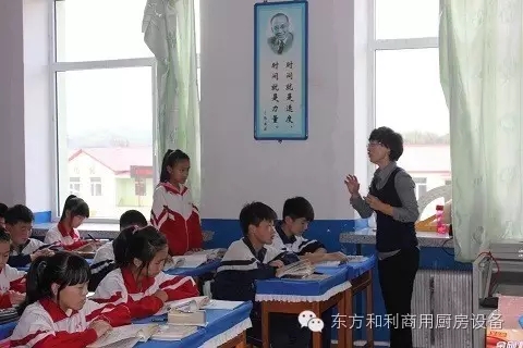 吉林省樺甸市橫道河子鄉中學廚房設備工程